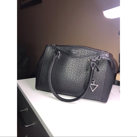 Guess Handbags - Guess Handbag NWOT